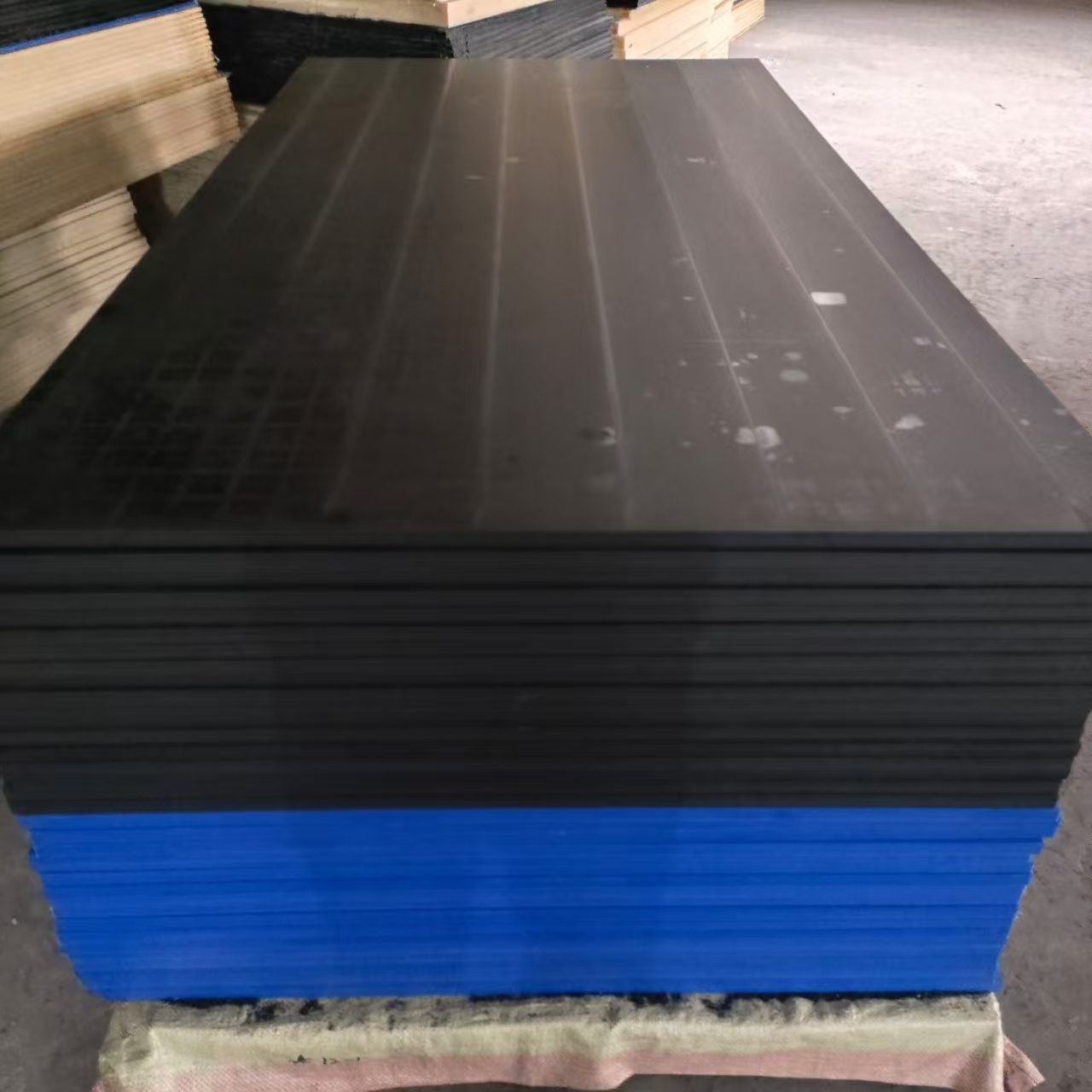 PA6 nylon sheet black and blue — Yihang nylon sheet manufacturer